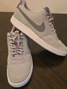 Nike Men's Low-Top Sneakers - Gray with Dark Gray Accents